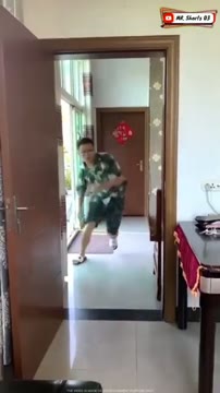ساخت اسباب‌بازی چوبی مینیاتوری با هنر نجاری خلاقانه