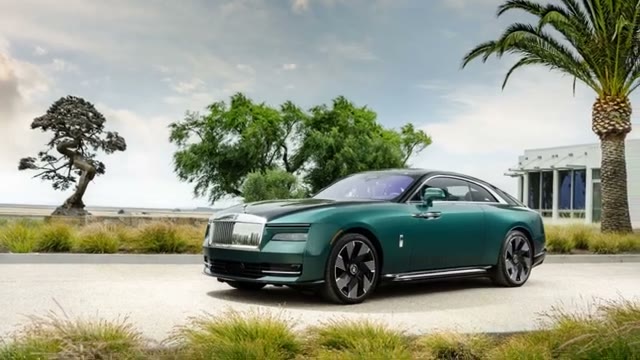 بررسی و تجربه رانندگی با 2024 Rolls Royce Spectre؛ اوج لوکس بودن و مهندسی مدرن