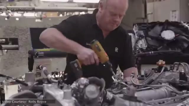 مراحل ساخت و تولید خودروهای لوکس در کارخانه Rolls Royce