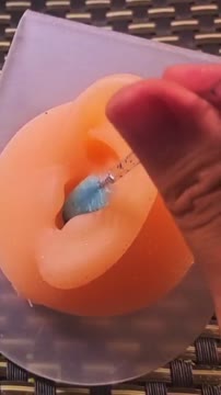 تجربه آرامشبخش با ASMR تمیز کردن گوش برای خواب عمیق و ریلکسیشن
