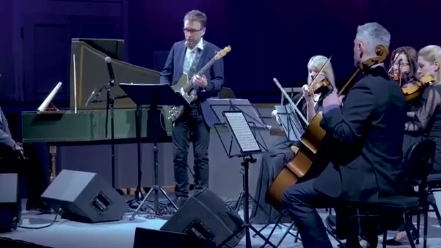 اجرای قطعه Violin Concerto in a minor اثر J.S. Bach توسط Jaak Sooäär