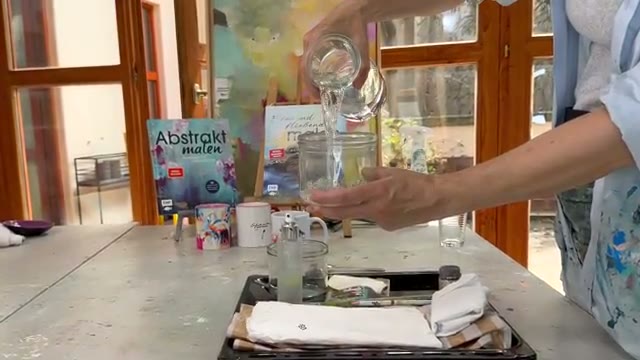 آموزش نقاشی انتزاعی در خانه؛ راهکاری ساده برای آرامش و خلاقیت روزانه