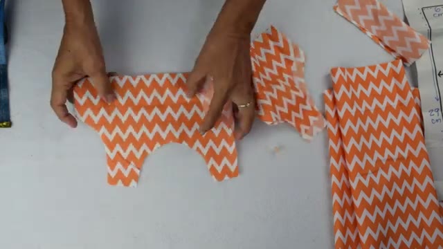 آموزش دوخت سریع و آسان لباس دخترانه در خانه
