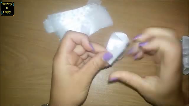 آموزش ساخت گل رز سفید زیبا با روبان ساتن در خانه