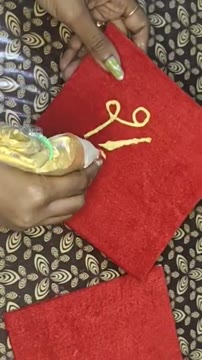 آموزش ساخت تزیینات دیواری Shubh Labh با مقوا و خمیر دست‌ساز