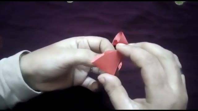 آموزش ساخت دکور دیواری ساده و زیبا با استفاده از کاغذ باطله