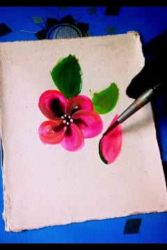 آموزش ساده و سریع نقاشی گل برای مبتدی‌ها با مداد