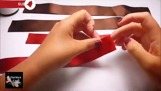 آموزش ساخت گل روبانی ساده و زیبا برای تزئین گیره سر