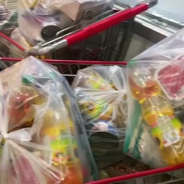 .
گزارش کار طرح کرامت حسینی: 
به همت صفحات نینوا و شش گوشه ...
الحمدالله به لطف سیدالشهدا علیه السلام و برکت نام حضرت عباس علیه السلام و حمایت و همیاری شما خیرین عزیز حسینی  برای نیازمندان بسته های غذ