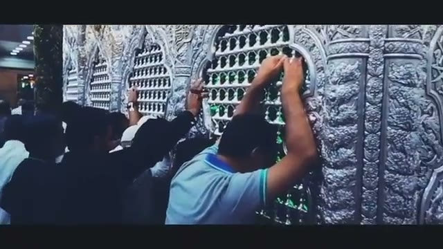 .
امام حسین (ع):
كسى كه چشمانش قطره اى اشك براى ما بريزد، خــداوند بهشت را بـه او عطا خواهـد كـرد.
.
پیج شش گوشه👇
🔺 @6gosheh