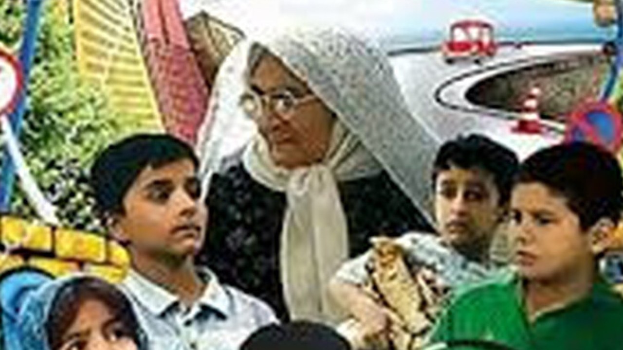فیلم سینمایی ننه لالا و فرزندانش 1375