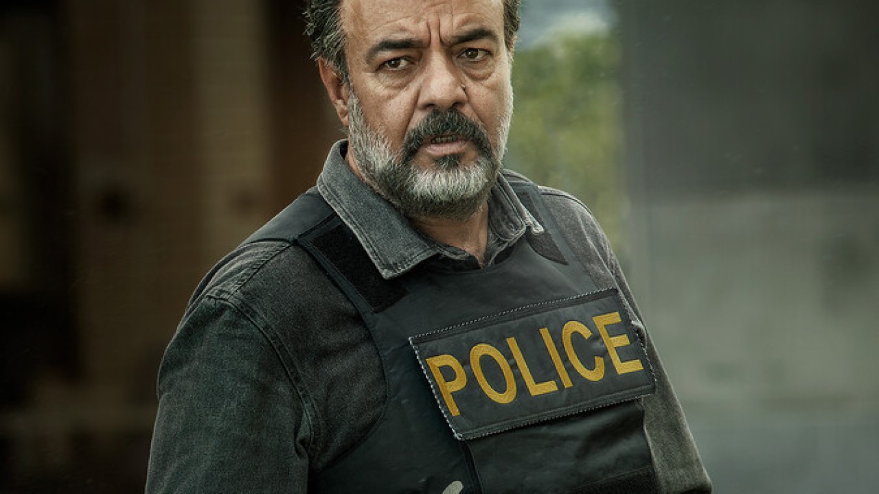 سریال 21 فصل 1 قسمت 10