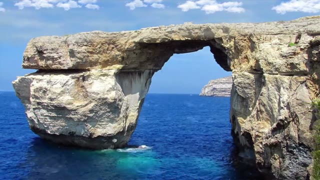 طبیعت کوهستانی آرامشبخش 4K با حیات وحش